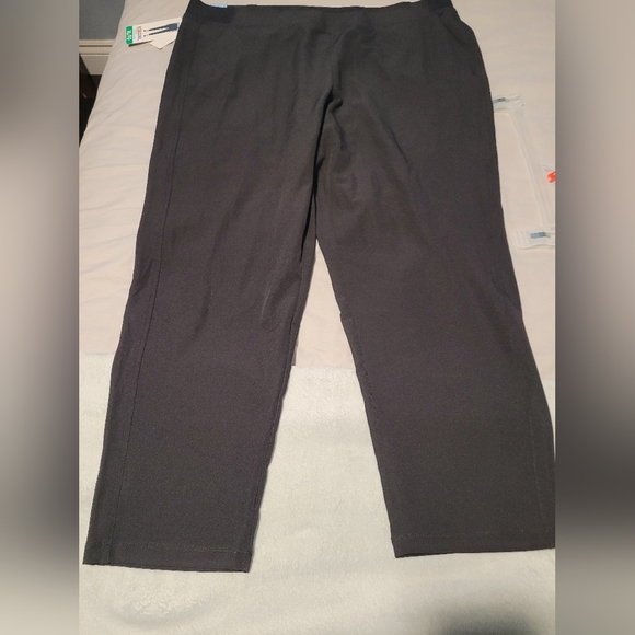 32° Cool Mid Rise ankle pant black - Picture 2 of 6
